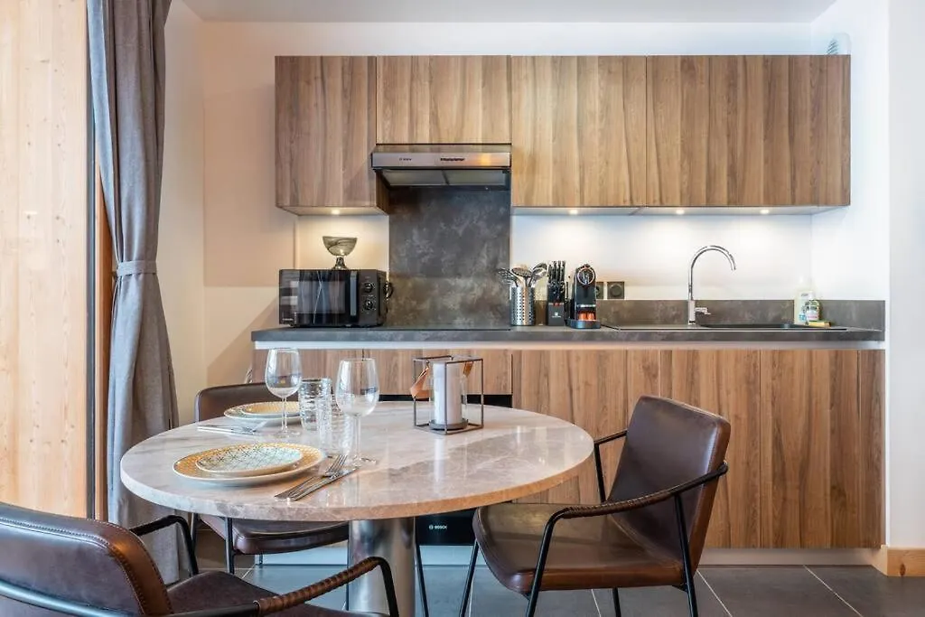 Le Freney - New Apartment In Town Center & Free Parking - By Cozee Rentals Les Houches