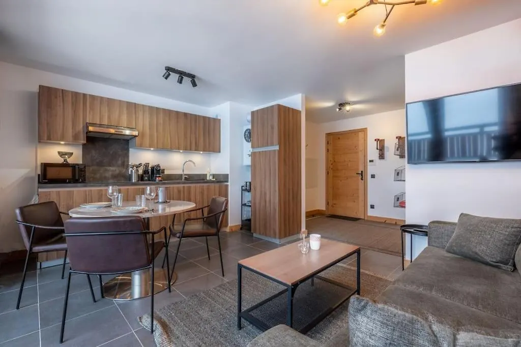 Le Freney - New Apartment In Town Center & Free Parking - By Cozee Rentals Les Houches